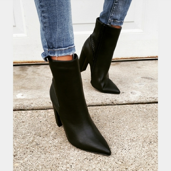 🆕️Apple Picking Collection// Black bootie - Picture 5 of 7